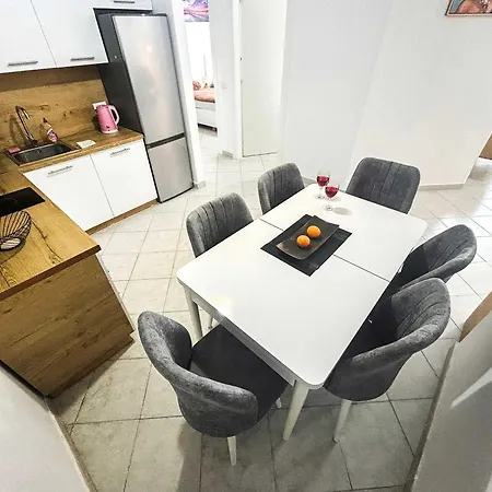 Golden Wave Escape H27 Appartement *