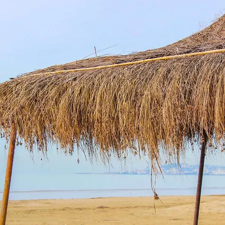 Golden Wave Escape H27 Appartement Durrës