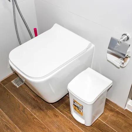 Golden Wave Escape H27 * Durrës