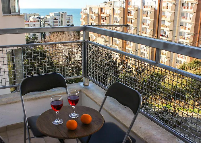 Golden Wave Escape H27 Durrës