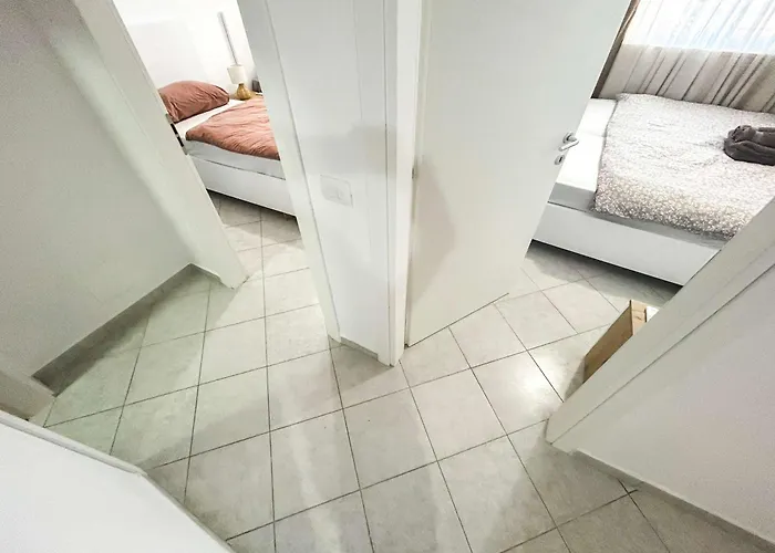 Golden Wave Escape H27